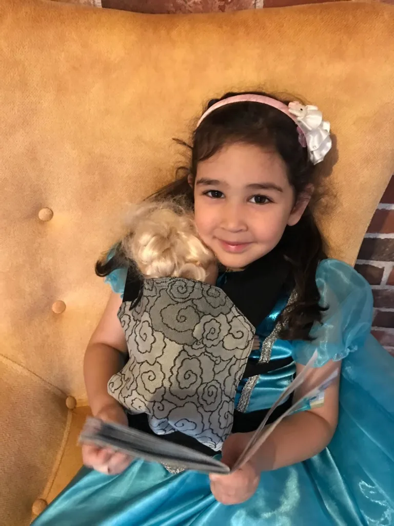 Puppen Trage  - Lokum Hazel